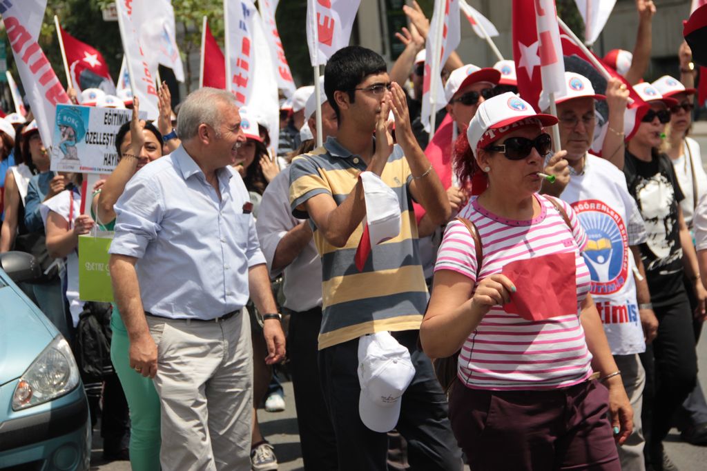 Sendikalar Gezi Parkına yürüyor