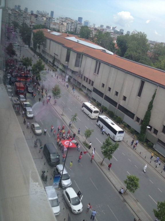 Sendikalar Gezi Parkına yürüyor