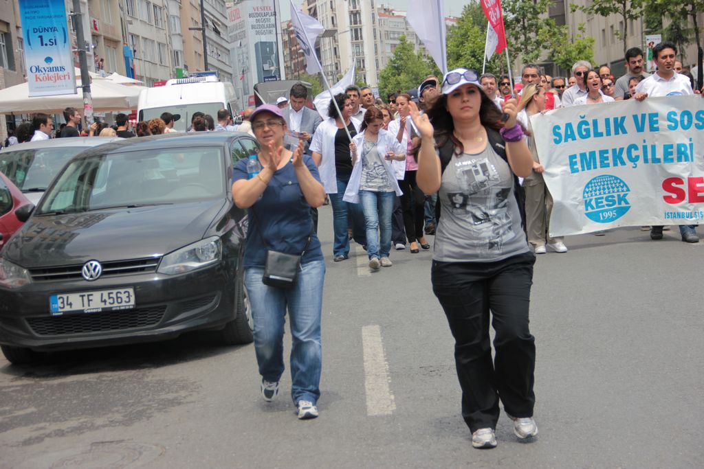 Sendikalar Gezi Parkına yürüyor