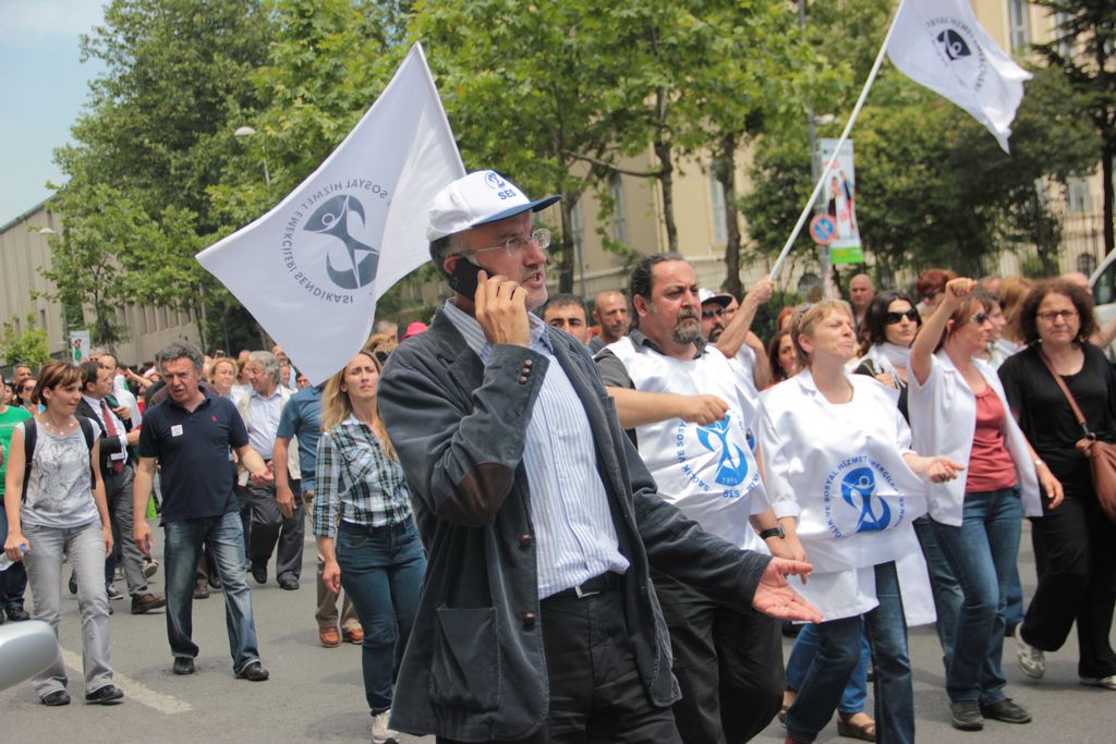 Sendikalar Gezi Parkına yürüyor