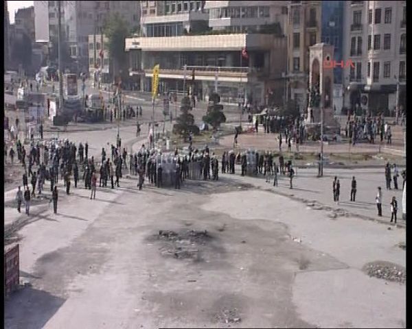 Taksim'e polis müdahalesi