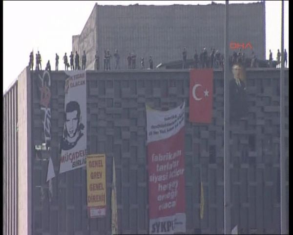 Taksim'e polis müdahalesi