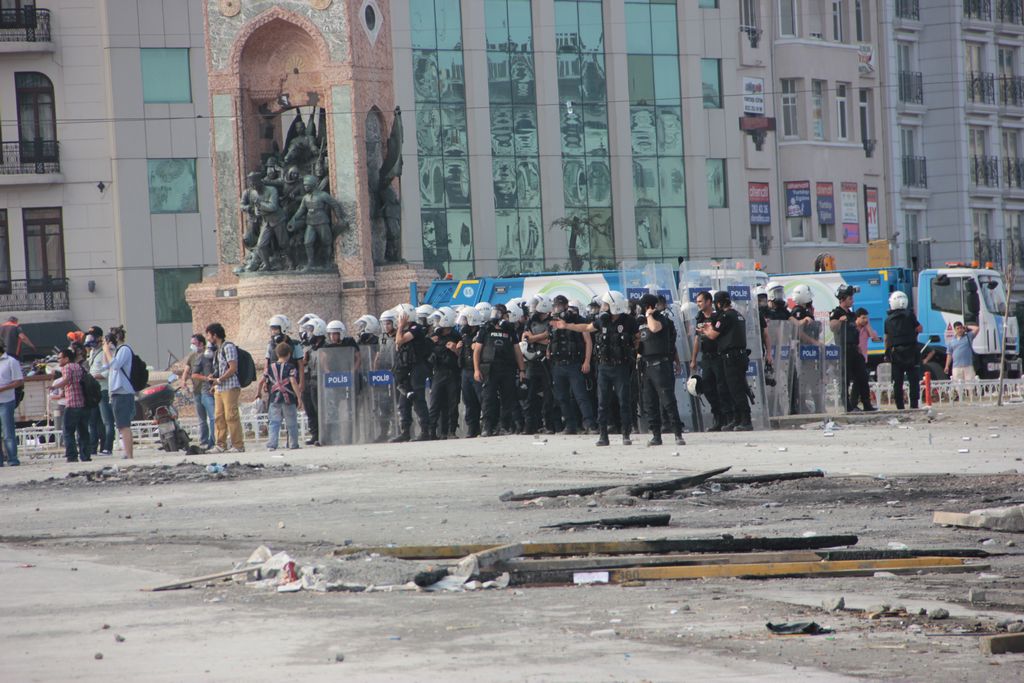 Taksim'e polis müdahalesi