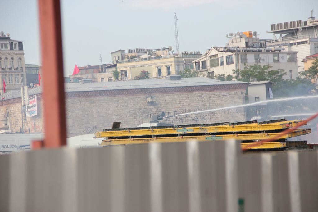 Taksim'e polis müdahalesi