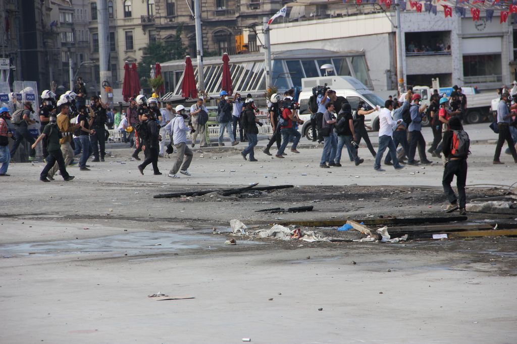 Taksim'e polis müdahalesi