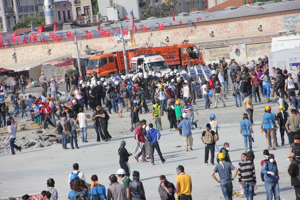 Taksim'e polis müdahalesi