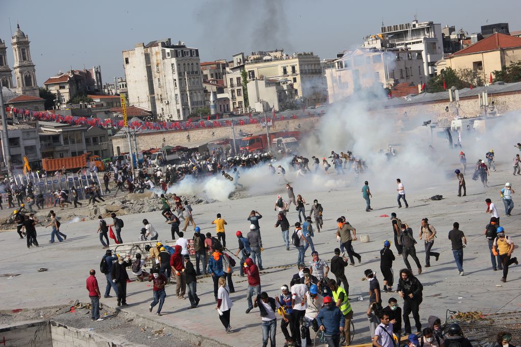 Taksim'e polis müdahalesi