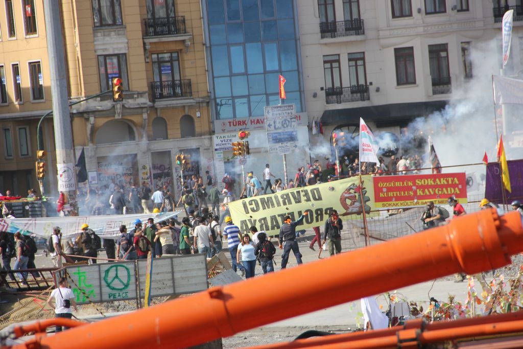 Taksim'e polis müdahalesi