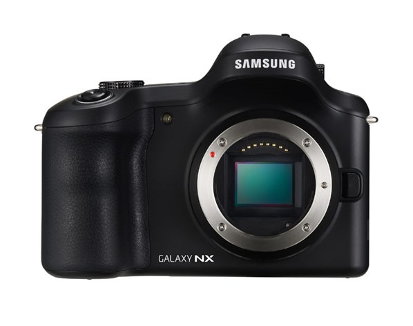 Samsung Galaxy NX kamerasını tanıttı