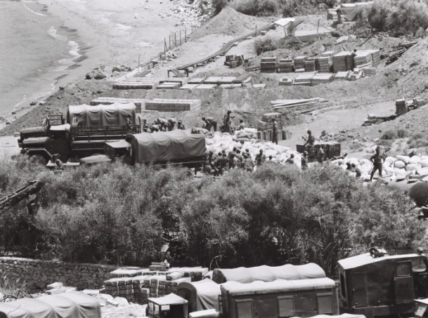 Kıbrıs Çıkarması'ndan tarihi fotoğraflar