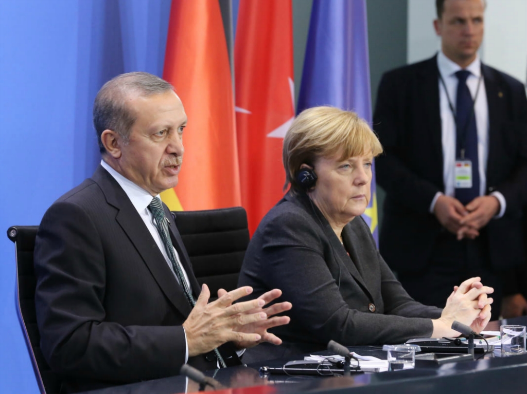 Erdoğan ve Merkel görüşmesinden ilginç kareler