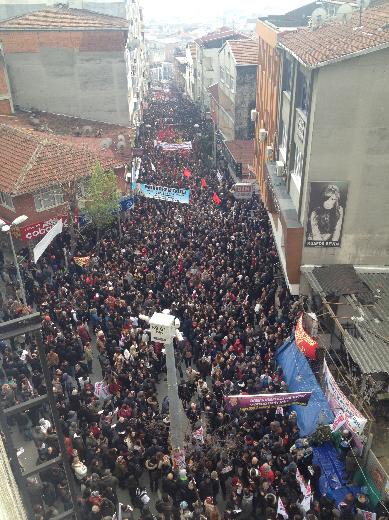 İstanbul Berkin Elvan'ı böyle uğurluyor