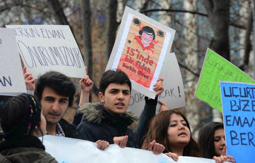 İstanbul Berkin Elvan'ı böyle uğurluyor