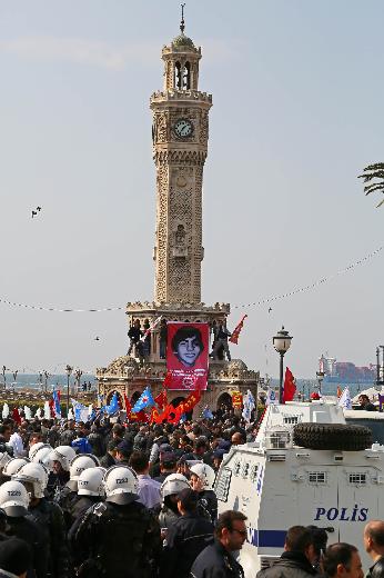 İstanbul Berkin Elvan'ı böyle uğurluyor