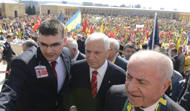 Fenerbahçeliler Anıtkabir'e koştu