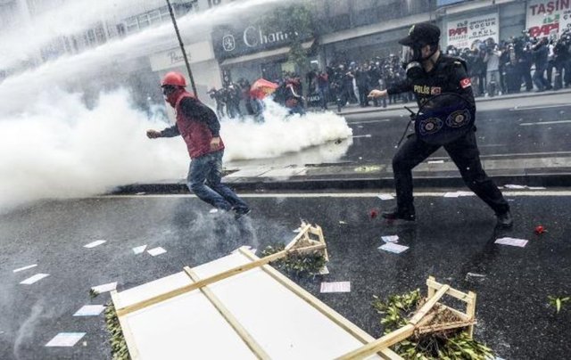 Dünya 1 Mayıs'ı böyle gördü
