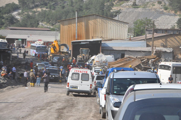 Soma perişan, Türkiye yasta