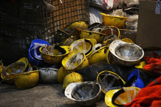 Soma'daki madende işçilere ait depodan fotoğraflar