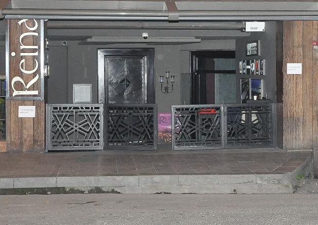 Pek çok kulüp ve bar kapılarını açmadı