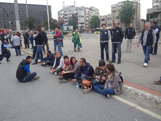 Gezi Parkı'nda kalabalık artıyor