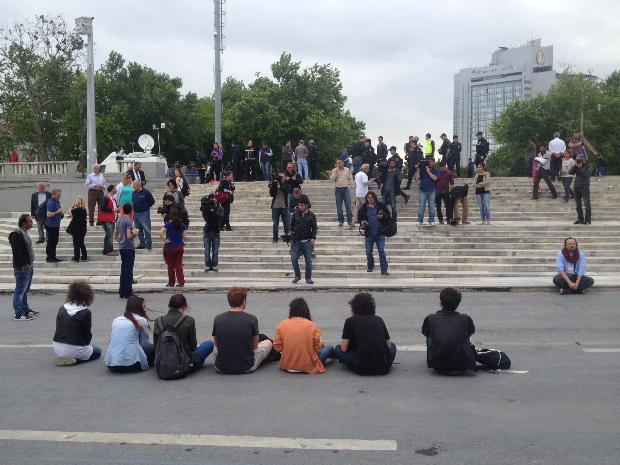 Gezi Parkı'nda kalabalık artıyor