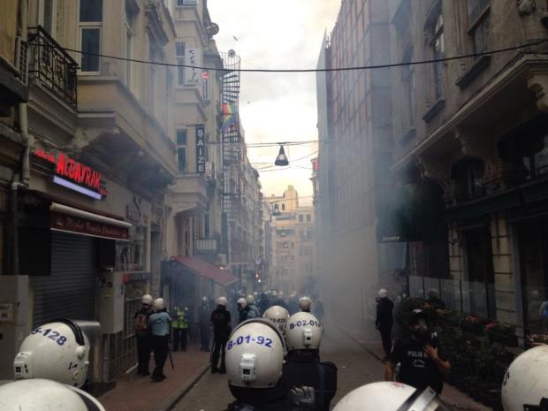 İstiklal'de gezi müdahalesi