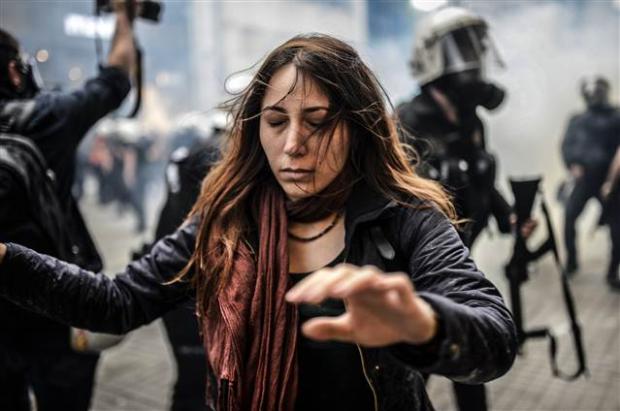 İstiklal'de gezi müdahalesi