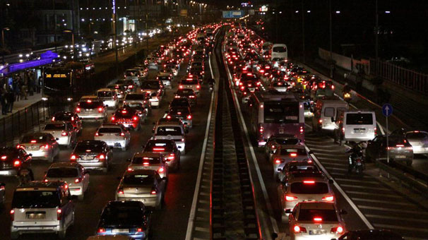 İstanbul'da en çok kaza bu yollarda oluyor!