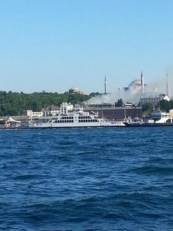 Sirkeci tren garında yangın çıktı