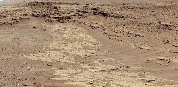 Curiosity'nin sıradışı Mars fotoğrafları
