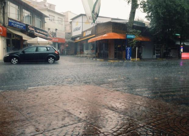 Üsküdar yine denizle birleşti