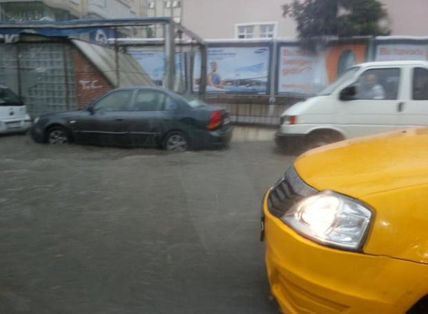 Üsküdar yine denizle birleşti