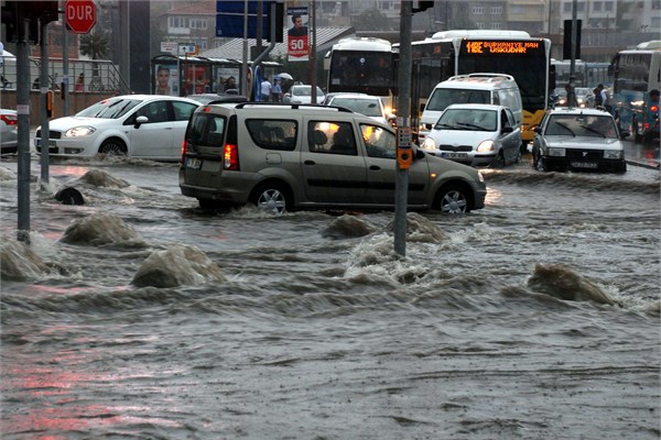 İstanbul'dan sağanak manzaraları
