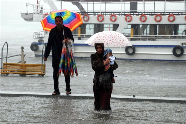 İstanbul'dan sağanak manzaraları
