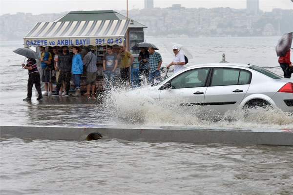 İstanbul'dan sağanak manzaraları
