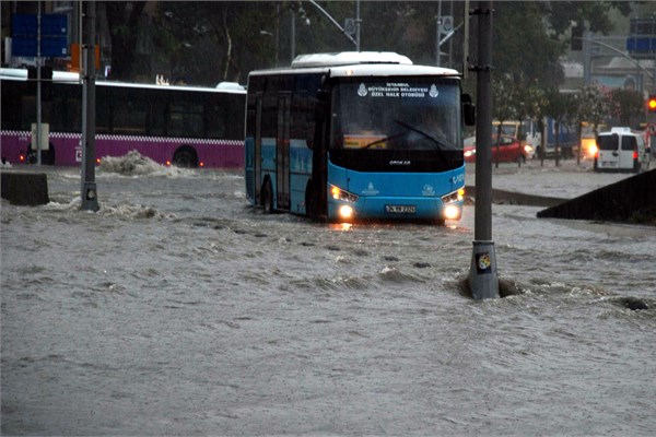 İstanbul'dan sağanak manzaraları
