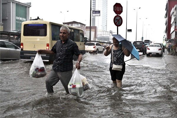 İstanbul'dan sağanak manzaraları
