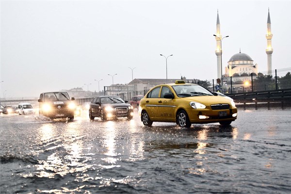 İstanbul'dan sağanak manzaraları
