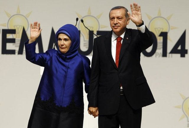 Türkiye'nin yeni First Lady'si Emine Erdoğan
