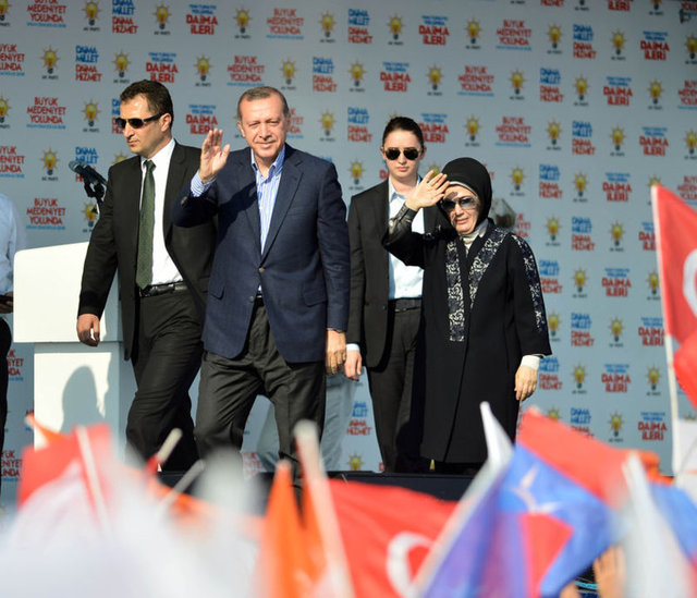 Türkiye'nin yeni First Lady'si Emine Erdoğan
