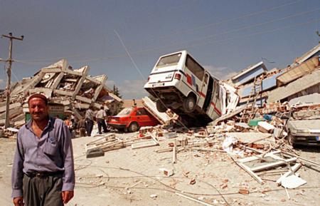 Felaketin üzerinden 15 yıl geçti