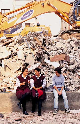 Felaketin üzerinden 15 yıl geçti