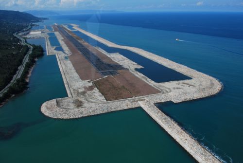 Helikopterle havadan böyle görüntülendi!
