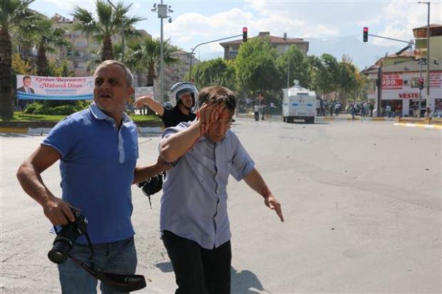 Yurtta Kobani protestosu