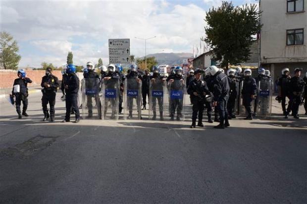 Yurtta Kobani protestosu