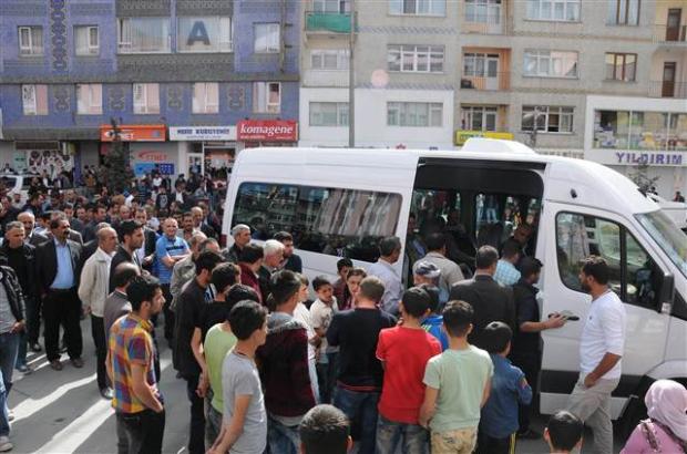 Yurtta Kobani protestosu