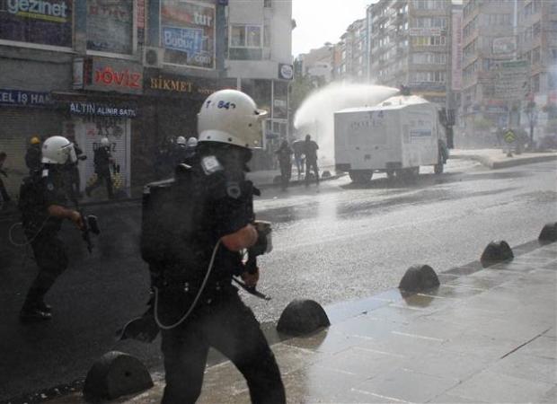 Yurtta Kobani protestosu