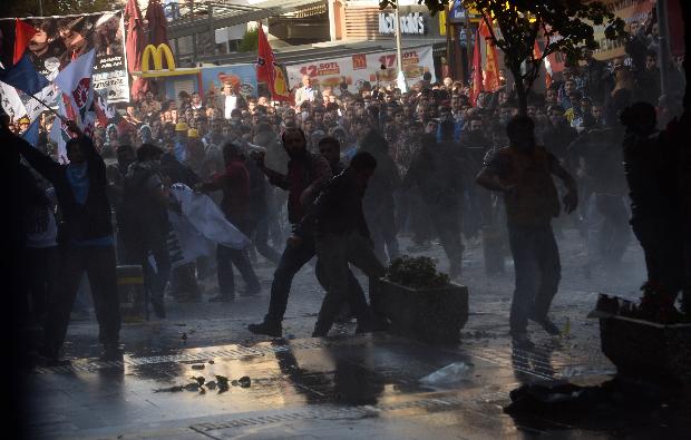 Yurtta Kobani protestosu