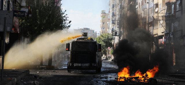 Yurtta Kobani gerginliği!
