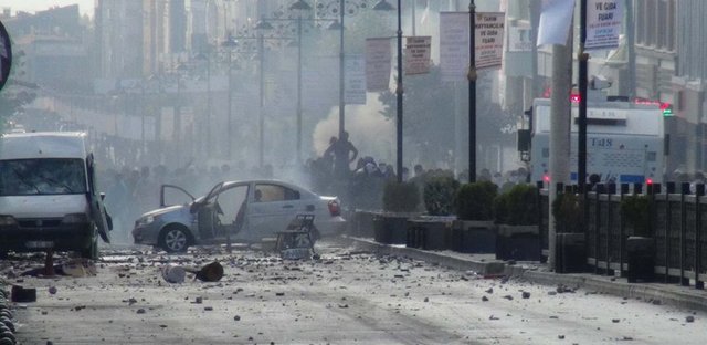 Yurtta Kobani gerginliği!
